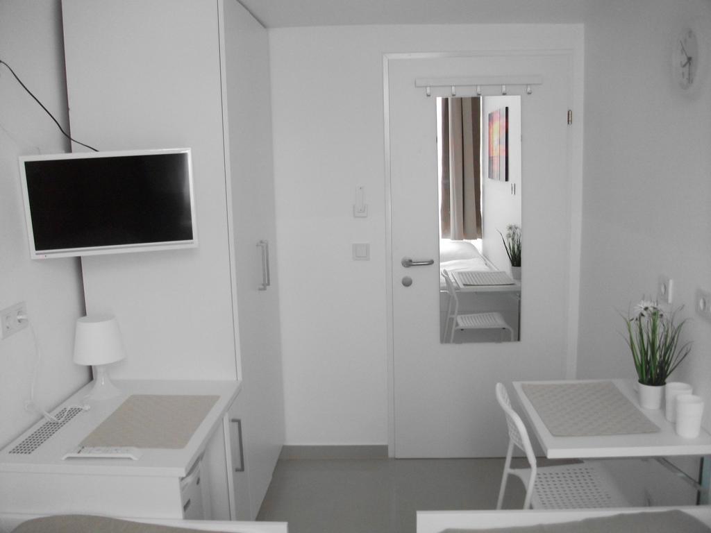 Ch-Vienna City Rooms Szoba fotó
