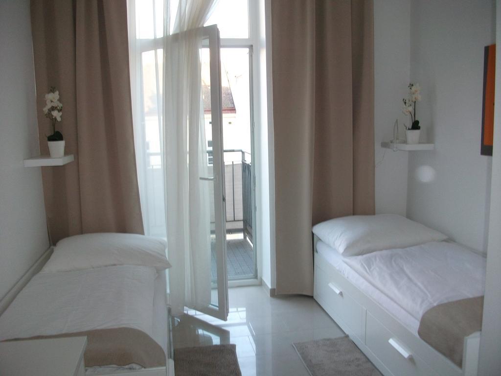 Ch-Vienna City Rooms Szoba fotó